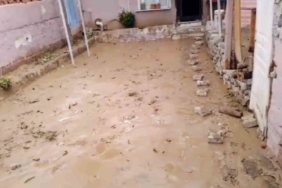 Evini su basan vatandaş isyan etti: "Benim oyum nereye gidiyor"