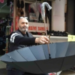 Ne tamir ne satış kaldı: Kocaeli’nin son şemsiye ustası ayakta kalmaya çalışıyor