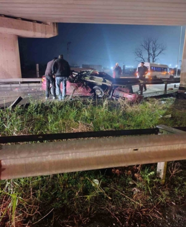 Tekirdağ’da korkunç kazada iki genç hayatını kaybetti