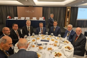Bakan Tekin: "Sınavlarda yapay zeka destekli açık uçlu sorular olacak"