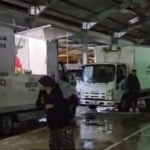 Depremin ardından gelen yağış, sokakta bulunan vatandaşlara zor anlar yaşattı