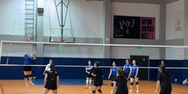 Pazaryeri’nde Cumhuriyet Kupası voleybol heyecanı