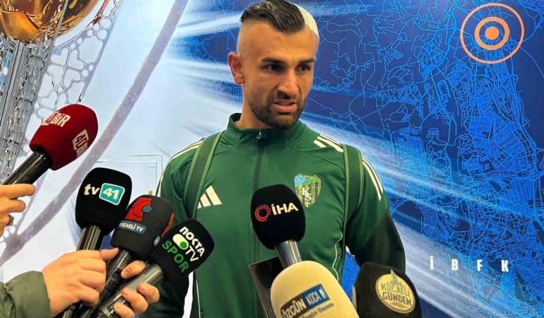 Serdar Dursun: "Oyundan çıksam belki daha mantıklıydı ama arma için savaşmak istedim"