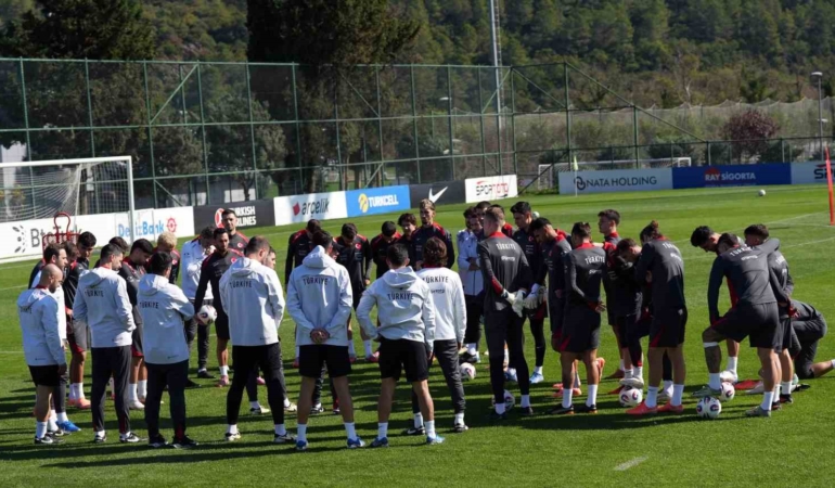 A Milli Futbol Takımı, Bulgaristan maçı hazırlıklarını tamamladı