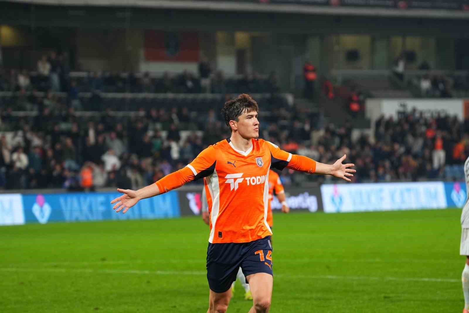 Eldor Shomurodov, Süper Lig’de gol krallığında zirveye ortak oldu