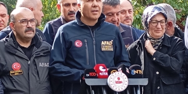 Bakan Yerlikaya: "112’ye 507 ihbar geldi, sadece 30’u hasarla ilgili"