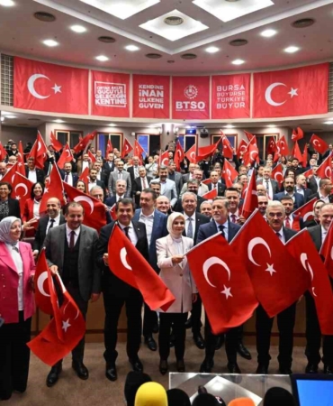 Bakan Göktaş: "Aile dinamik nüfus yapısını korumak, savunma sanayi kadar stratejik öneme sahiptir"