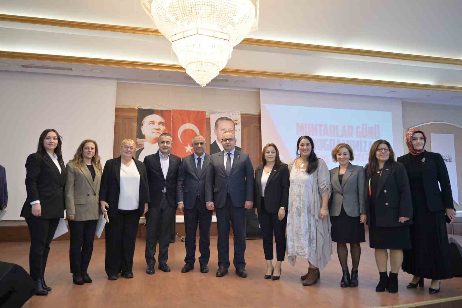 Esenyurt Başkan Vekili Can Aksoy muhtarlarla bir araya geldi