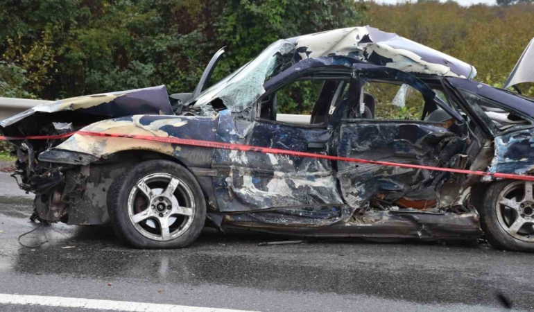 Bir kişinin öldüğü kazaya karışan otobüs sürücüsü gözaltına alındı