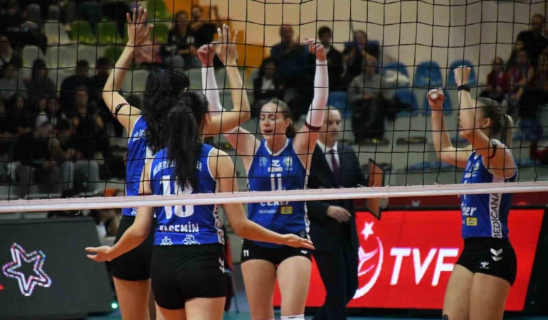 Nilüfer Belediyespor Aras Spor’u 3-2 mağlup etti