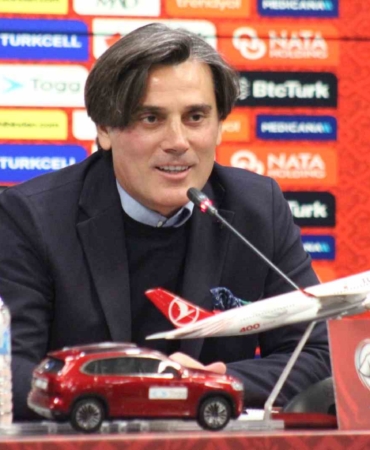 Vincenzo Montella: "Dünya Kupası yolunda emin adımlarla ilerlemek istiyoruz"