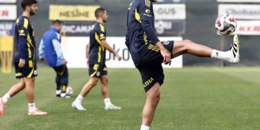 Jhon Duran, bireysel saha çalışmalarına başladı