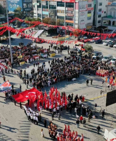Cumhuriyetin 102. yılında Esenyurt’ta görkemli kutlama