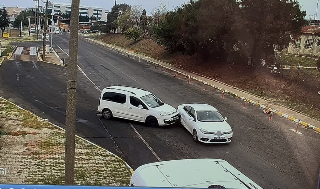 Tekirdağ’da kontrolsüz dönüş yapan araç kazaya neden oldu: 1 yaralı