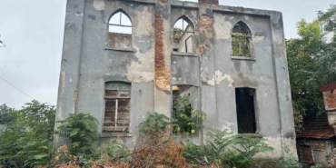 Sultan II. Abdülhamid Han’ın inşa ettirdiği postane binası restore edilmeyi bekliyor