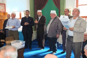 Balıkesir Burhaniye’de Umre Hayrı yoğun ilgi gördü