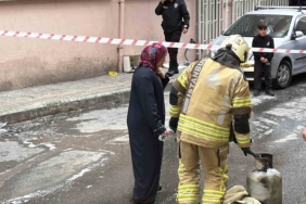 Beyoğlu’nda değiştirdiği sırada tüpün parlaması ile ev sahibi yaralandı