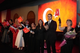 Ataşehir’de Cumhuriyet’in 102. yılına özel baloda unutulmaz gece