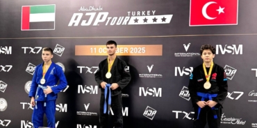 Yakın Doğu Koleji öğrencisi Deniz Turan’dan, AJP Türkiye Jiu-Jitsu Şampiyonası’nda 2 madalya