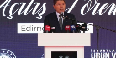 Adalet Bakanı Tunç: "Selimiye’nin gölgesinden İsrail’i lanetliyorum"