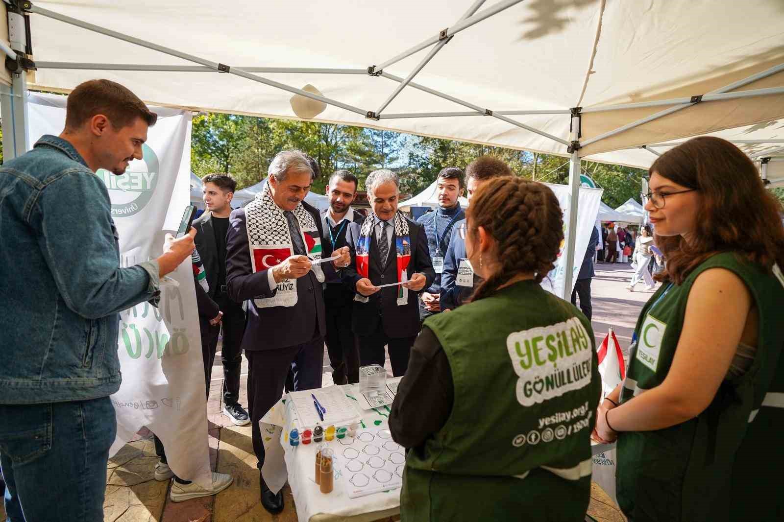Kampüste festival havası: Topluluk tanıtım günleri başladı