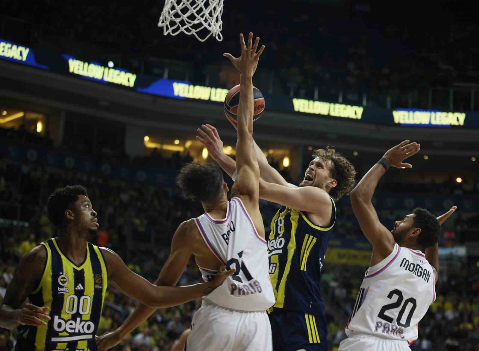 THY Euroleague: Fenerbahçe: 96 - Paris Basketbol: 77