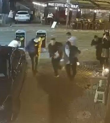 Eğlence mekanı önündeki dehşet anlarının görüntüleri ortaya çıktı