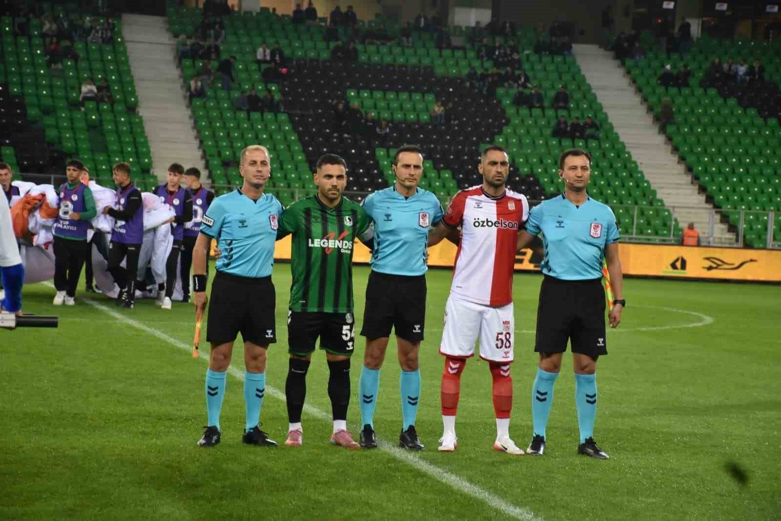 Sakaryaspor’un, Sivasspor maçı hükmen mağlubiyetle tescillendi