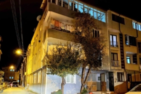 Bursa’da 3’üncü kattan düşen genç yaralandı