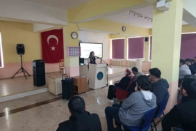 Edremit MYO öğrencilerine Narkorehber eğitimi verildi