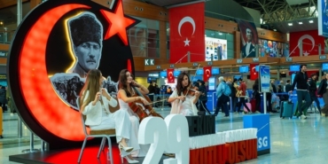 Cumhuriyet’in 102. yılı Sabiha Gökçen Havalimanı’nda coşkuyla kutlandı