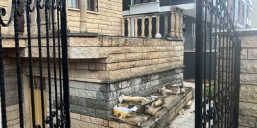 Gebze 14 yaşındaki çocuğun üzerine beton korkuluk düştü