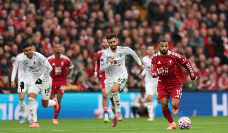 Manchester United, Liverpool deplasmanında galip