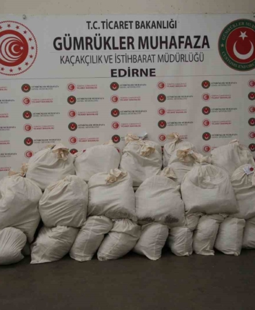 319 milyon TL değerindeki 525 kilo uyuşturucu Kapıkule’de sergilendi