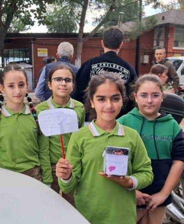 İznikli öğrencilerden Gazze’ye anlamlı destek