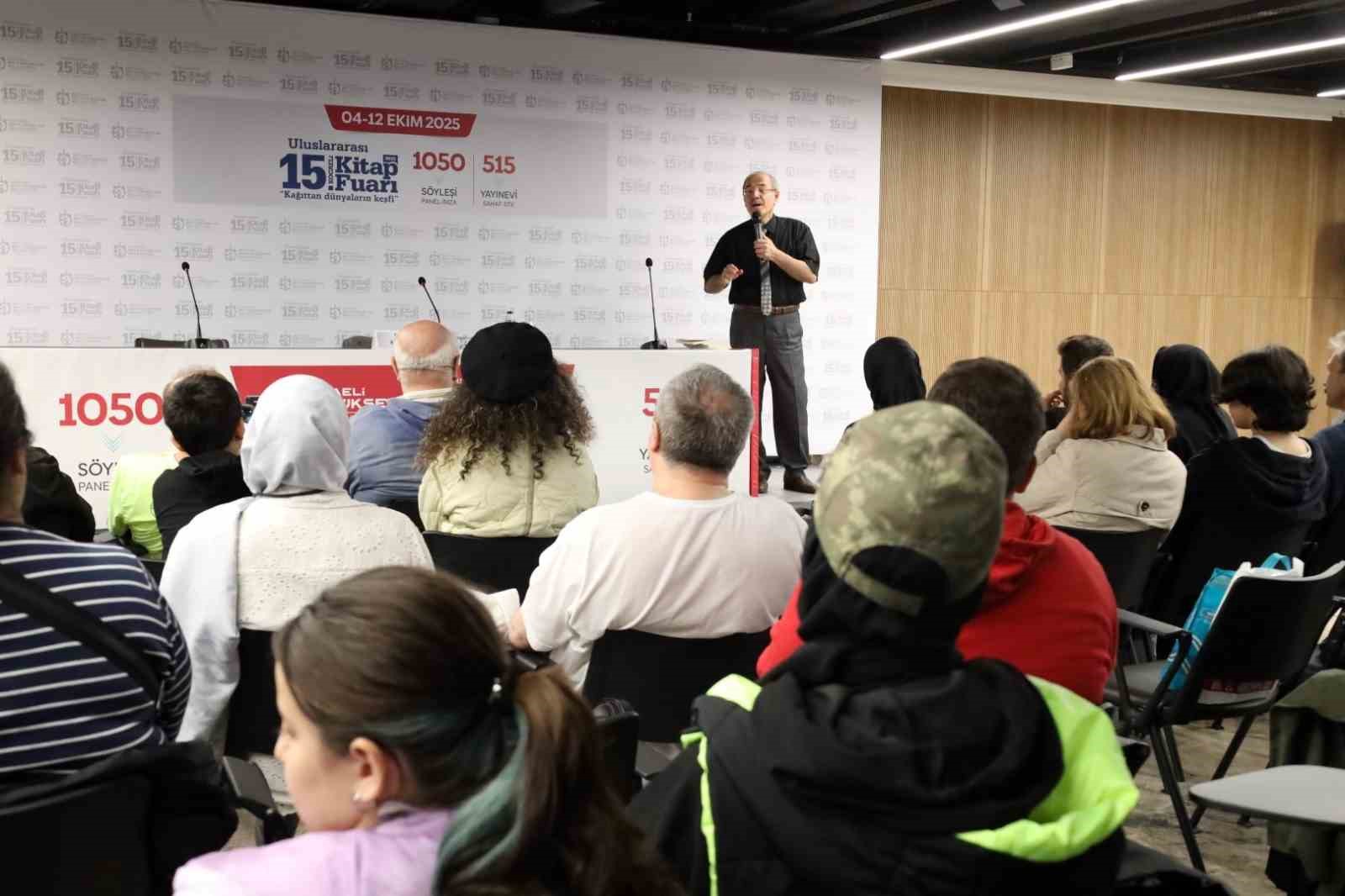 Halit Ertuğrul: "Akıllı anne baba nasihat etmez, yaşantısıyla örnek olur"