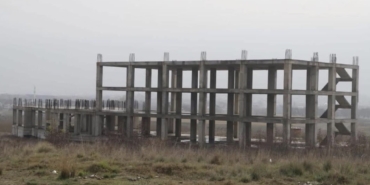 Gönen’de fakülte inşaatı yıllardır tamamlanamıyor: Hayırsever desteğiyle başlatılan proje sessizliğe büründü