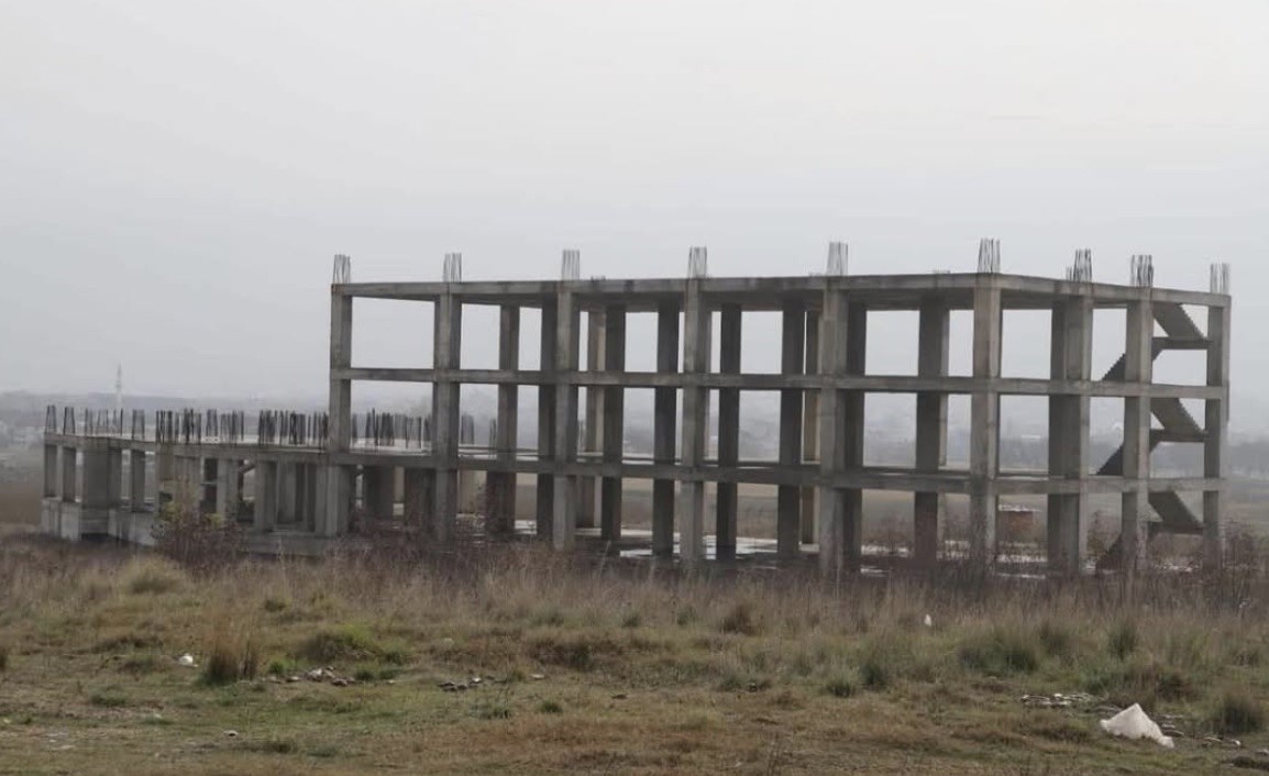 Gönen’de fakülte inşaatı yıllardır tamamlanamıyor: Hayırsever desteğiyle başlatılan proje sessizliğe büründü