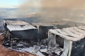 İşçilerin kaldığı konteynerlerde yangın