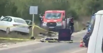 Bursa’da otomobil ile motosiklet kafa kafaya çarpıştı: 1 ölü, 1 yaralı