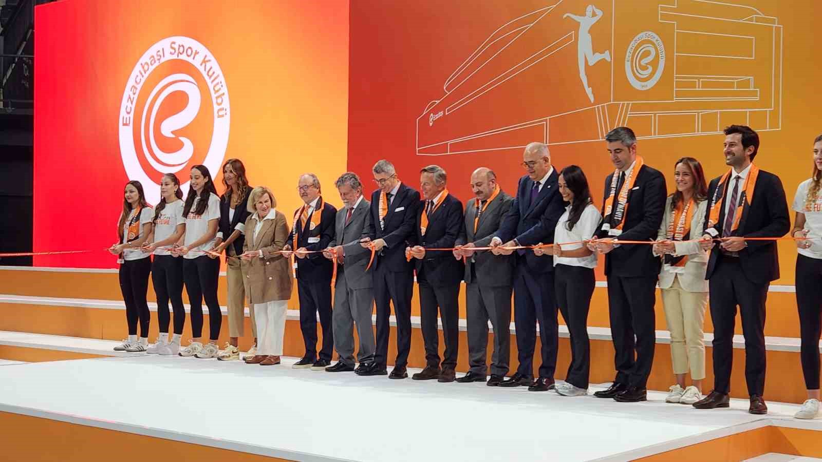 Eczacıbaşı Spor Kulübü yeni salonuna kavuştu