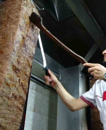 Tuzla’da 30 yıllık lezzet artık sabit mekanda