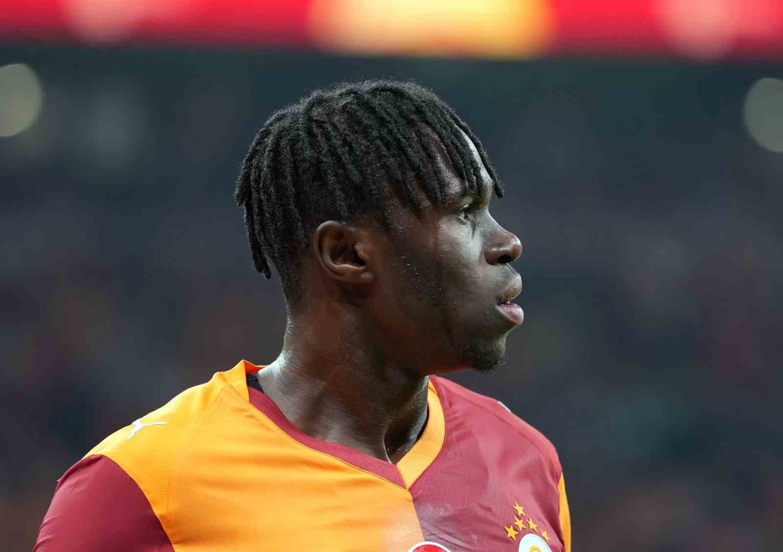 Galatasaray’da Wilfried Singo sakatlandı