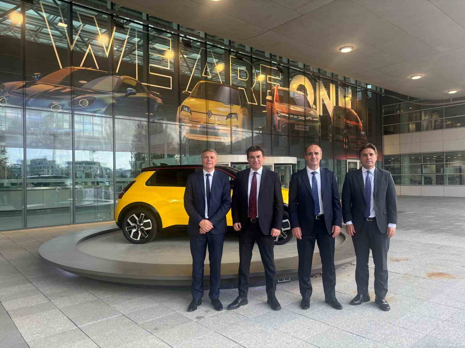 Oyak Renault, Bursa’da yeni modellerin üretimine hazırlanıyor