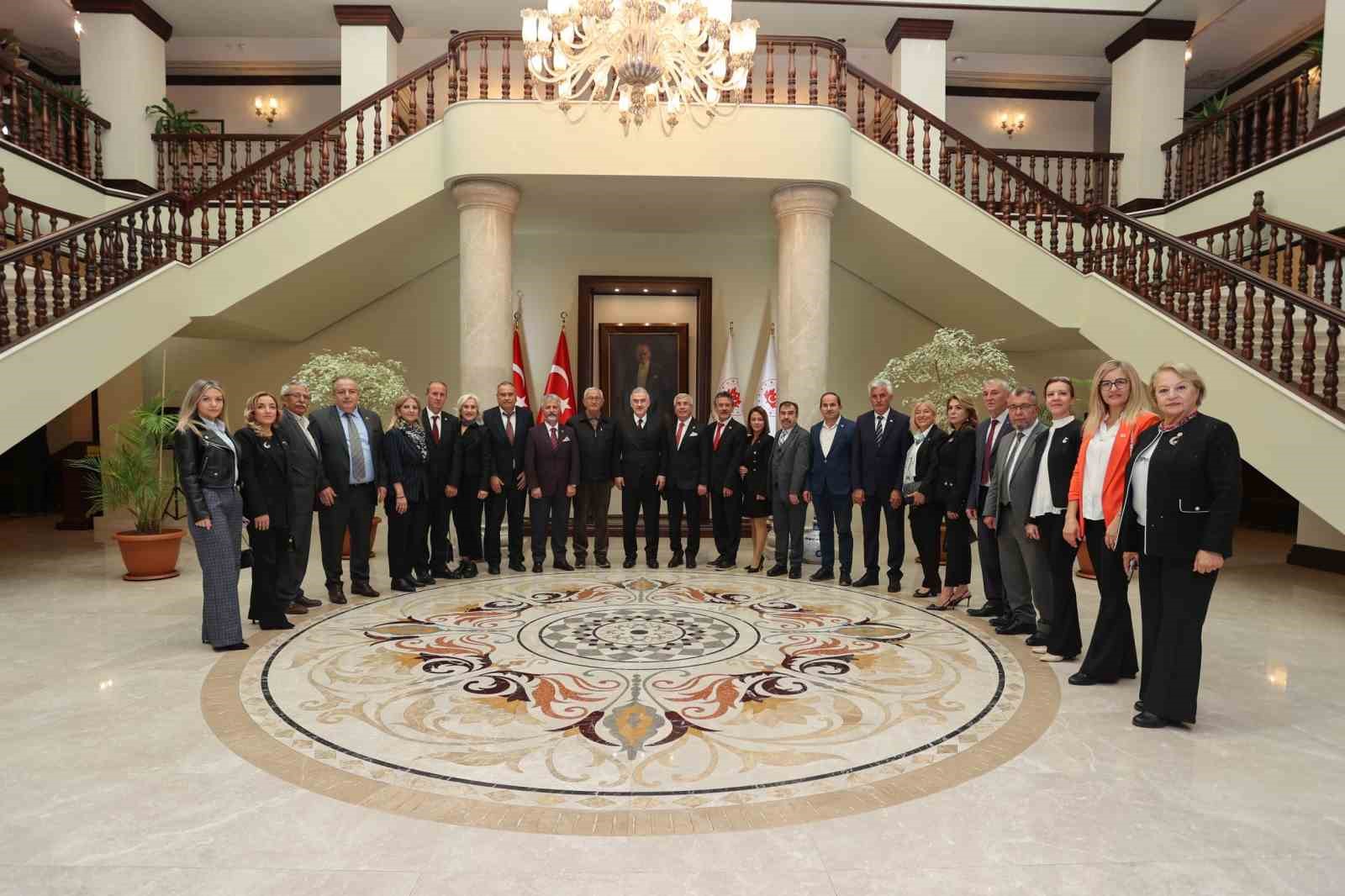 Vali Erol Ayyıldız, muhtarları ağırladı