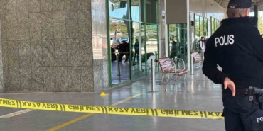 Otogarda etrafa rastgele ateş açan uzman çavuş bacağından vuruldu