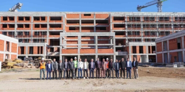 Canbey "Bu eser, Balıkesir’imizin sağlıkta geldiği seviyeyi bir üst noktaya taşıyacak"