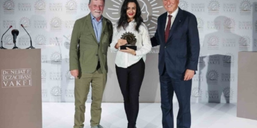 2025 Beyhan Eczacıbaşı Ödülü Koray Avcı Çakman’ın oldu