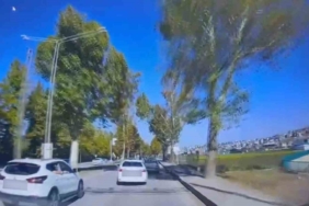 Yalova’da makaslar atarak trafiği tehlikeye sokan sürücüye ceza