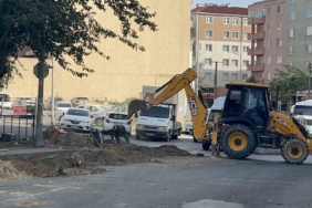 Kazı yapan kepçe doğal gaz borusunu patlattı